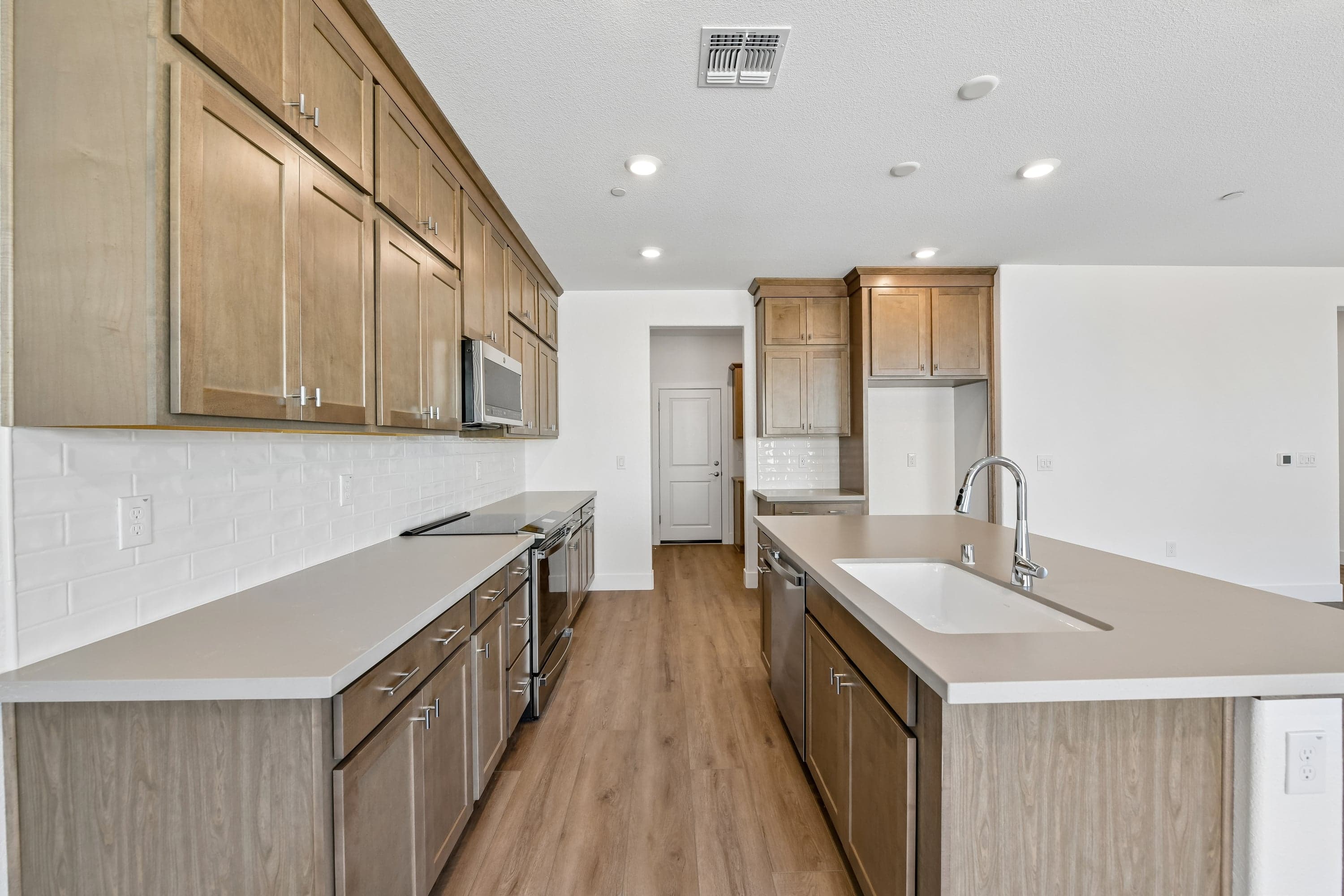 Bungalows at Natomas - Plan 4504 Craftsman Elevation